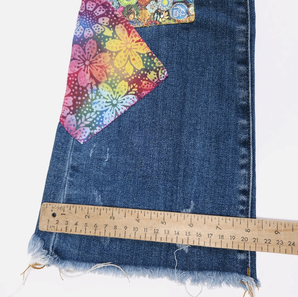 RISEN Los Angeles Flared Blue Jeans Distressed Patched Upcycled Denim Size 26 /3 - Picture 9 of 16